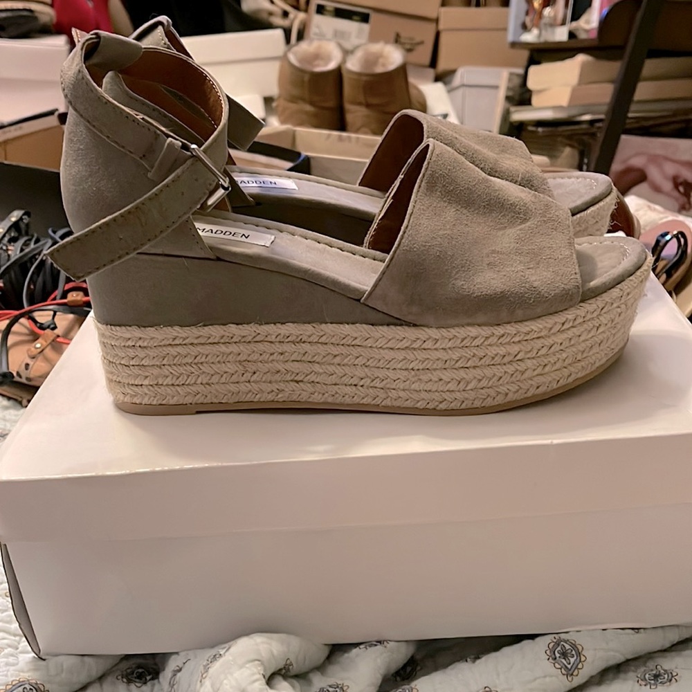 Steve Madden wedges